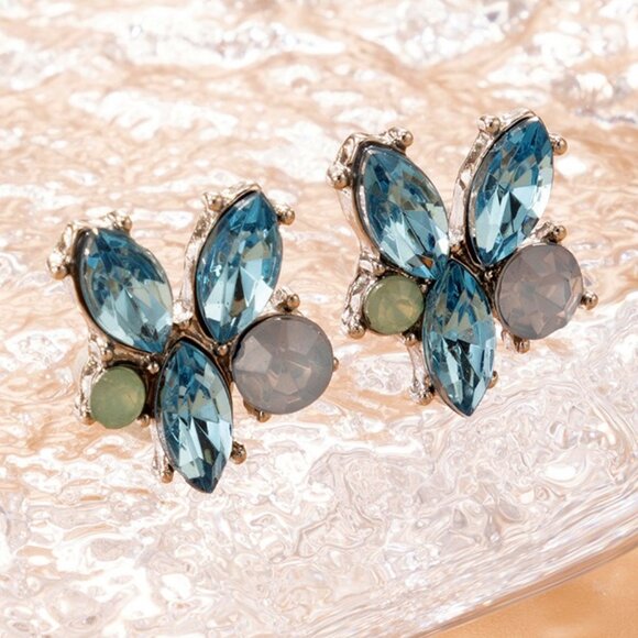 NEW! Beautiful Abstract Blue Crystal Earrings - Picture 1 of 1